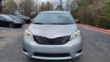 Used 2011 Toyota Sienna image 2