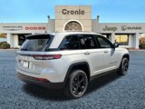 New 2025 Jeep Grand Cherokee Altitude image 2