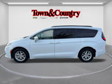 Certified 2022 Chrysler Pacifica Touring-L image 4