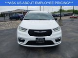 New 2025 Chrysler Pacifica Select w/ Uconnect Theater Family Group image 4