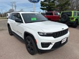 New 2025 Jeep Grand Cherokee Limited w/ Black Appearance Package image 2