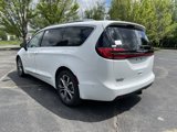 New 2025 Chrysler Pacifica Pinnacle image 3