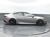 Used 2025 Toyota Camry SE w/ Convenience Package image 2