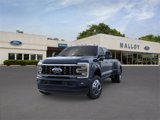 New 2025 Ford F450 Platinum w/ FX4 Off-Road Package image 2