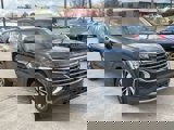 Used 2024 Volkswagen Atlas SE w/ Panoramic Sunroof Package image 2