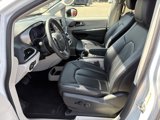 Used 2024 Chrysler Pacifica Touring-L image 4
