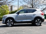 Used 2025 Volvo XC40 B5 Plus image 4