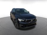 Used 2024 Volvo XC40 B5 Core image 3