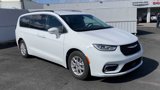 Certified 2022 Chrysler Pacifica Touring-L image 2