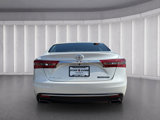 Used 2017 Toyota Avalon Touring image 4