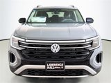 New 2025 Volkswagen Atlas Peak Edition SE image 2