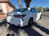 Used 2022 Toyota Camry SE image 5