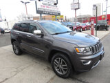 Used 2017 Jeep Grand Cherokee Limited image 2