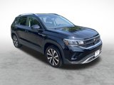 Certified 2022 Volkswagen Taos SE image 3