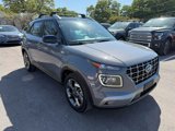 Used 2023 Hyundai Venue Limited image 3