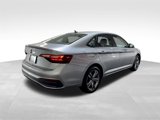 Used 2024 Volkswagen Jetta SE image 4