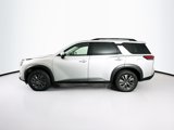 Used 2024 Nissan Pathfinder SV image 4