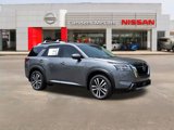 New 2025 Nissan Pathfinder Platinum image 1
