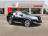 New 2025 Nissan Pathfinder Platinum image 1