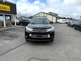 Used 2018 Toyota Highlander XLE image 3