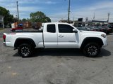 Used 2016 Toyota Tacoma SR5 image 4