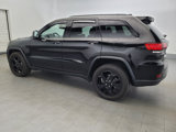 Used 2019 Jeep Grand Cherokee Laredo image 3