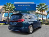Used 2023 Chrysler Pacifica Touring-L image 5