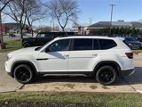New 2025 Volkswagen Atlas Peak Edition SE image 3