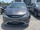 Used 2020 Chrysler Pacifica Limited image 2