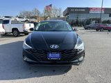 Used 2023 Hyundai Elantra SEL image 2