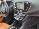Certified 2024 Chrysler Pacifica Pinnacle image 6