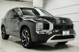 Used 2025 Mitsubishi Outlander SEL image 2