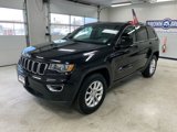 Used 2021 Jeep Grand Cherokee Laredo image 2