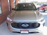 Used 2023 Ford Escape ST-Line image 3