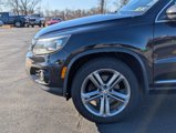 Used 2017 Volkswagen Tiguan Sport image 2