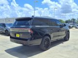New 2025 Lincoln Navigator L Reserve image 2
