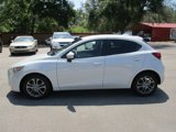 Used 2020 Toyota Yaris LE image 2