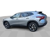 Used 2024 Chevrolet Trax RS w/ Sunroof Package image 5