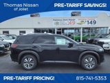 New 2025 Nissan Pathfinder SL image 2