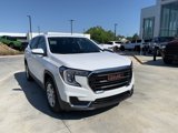 Used 2024 GMC Terrain SLE image 3