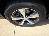 Used 2019 Jeep Cherokee Limited w/ Technology Group image 5