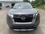 New 2025 Nissan Pathfinder Platinum image 3