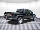 Used 2023 Jeep Gladiator Sport image 3