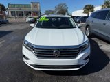 Used 2022 Volkswagen Passat 2.0T SE image 2