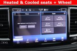 Used 2025 Chrysler Pacifica Premium image 4