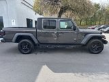 Used 2022 Jeep Gladiator Sport image 2