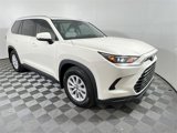 Used 2024 Toyota Grand Highlander XLE image 2