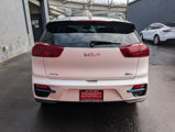 Used 2022 Kia Niro EX Premium image 4