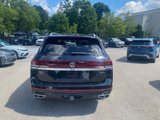 Used 2024 Volkswagen Atlas SEL Premium R-Line image 5
