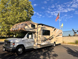 Used 2016 Ford E-450 and Econoline 450 Super Duty w/ Motorhome Prep Package image 3